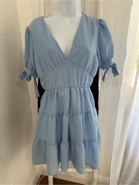 Altar'd State Light Blue Tiered V-Neck Dress Sz small